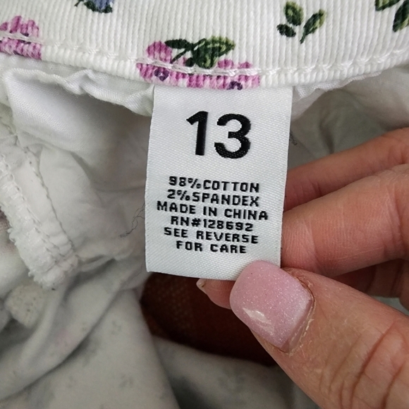 MADDEN NYC FLORAL SHORTS - Picture 7 of 7